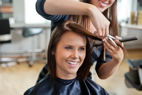 women haircut